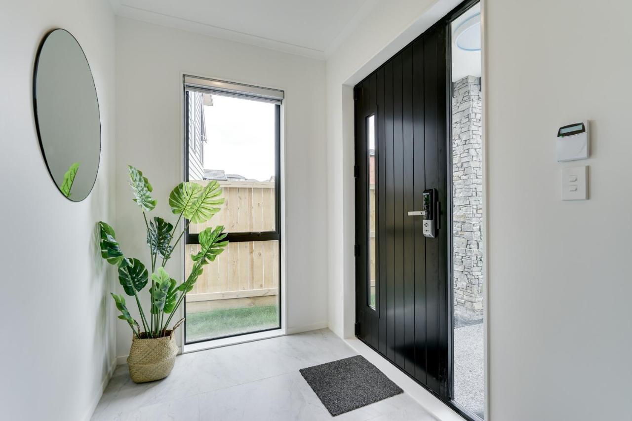 Fabulous River View - Brand New House In Hamilton Exterior foto